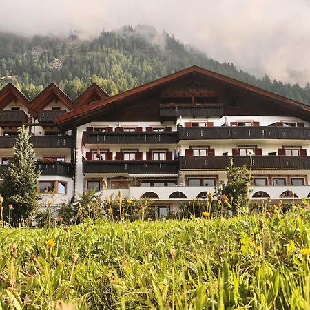 Hotel Alpenland Moso Bagian luar foto