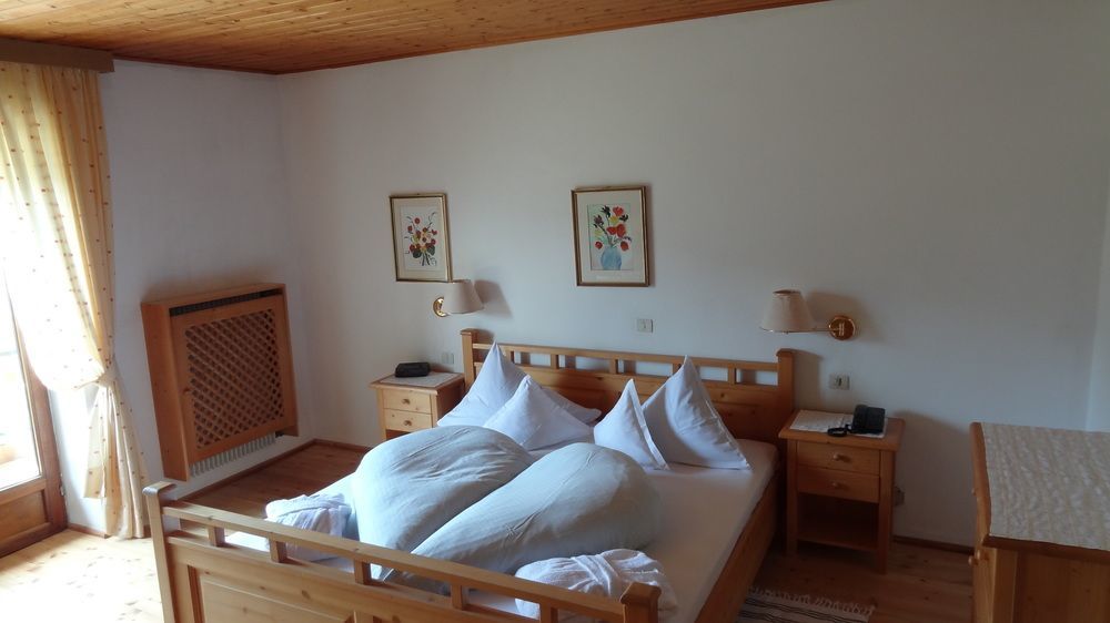 Hotel Alpenland Moso Bagian luar foto