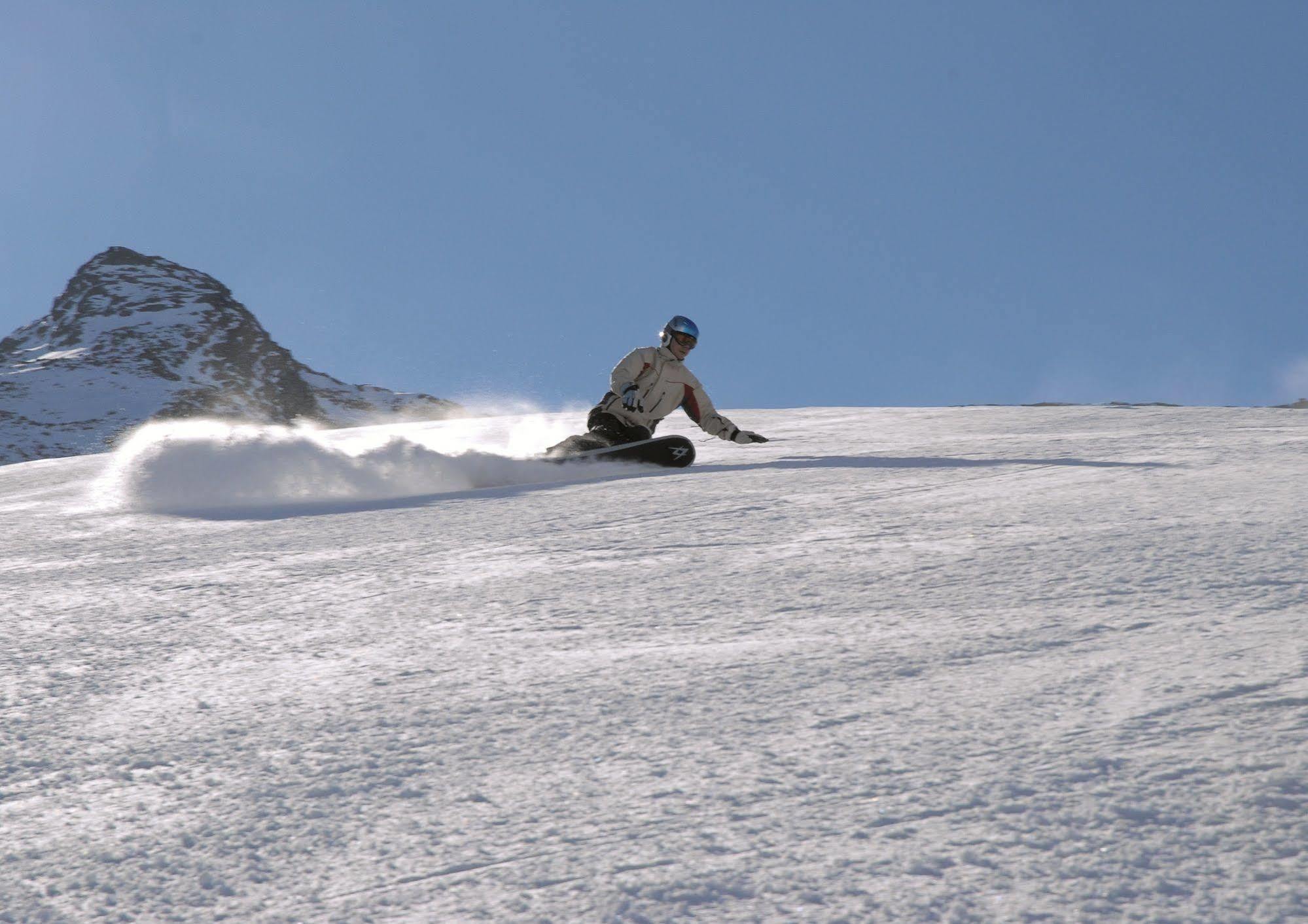 Hotel Alpenland Moso Bagian luar foto